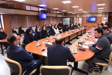 تجلیل از تیم های ورزشی کارمندان